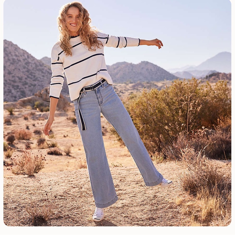 Land's end Women's Light Blue wide leg high rise Jean